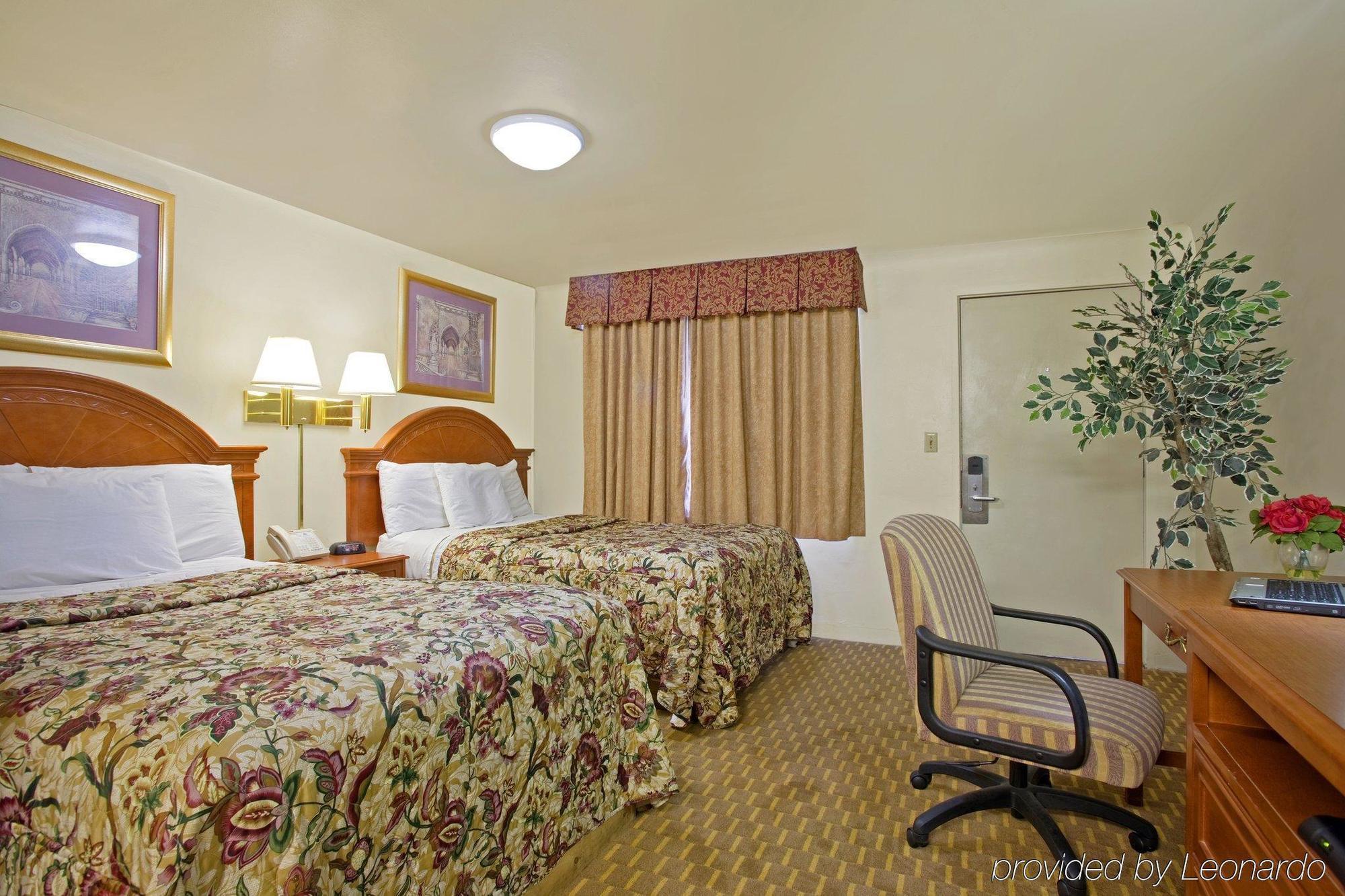 Americas Best Value Inn Eugene Room photo