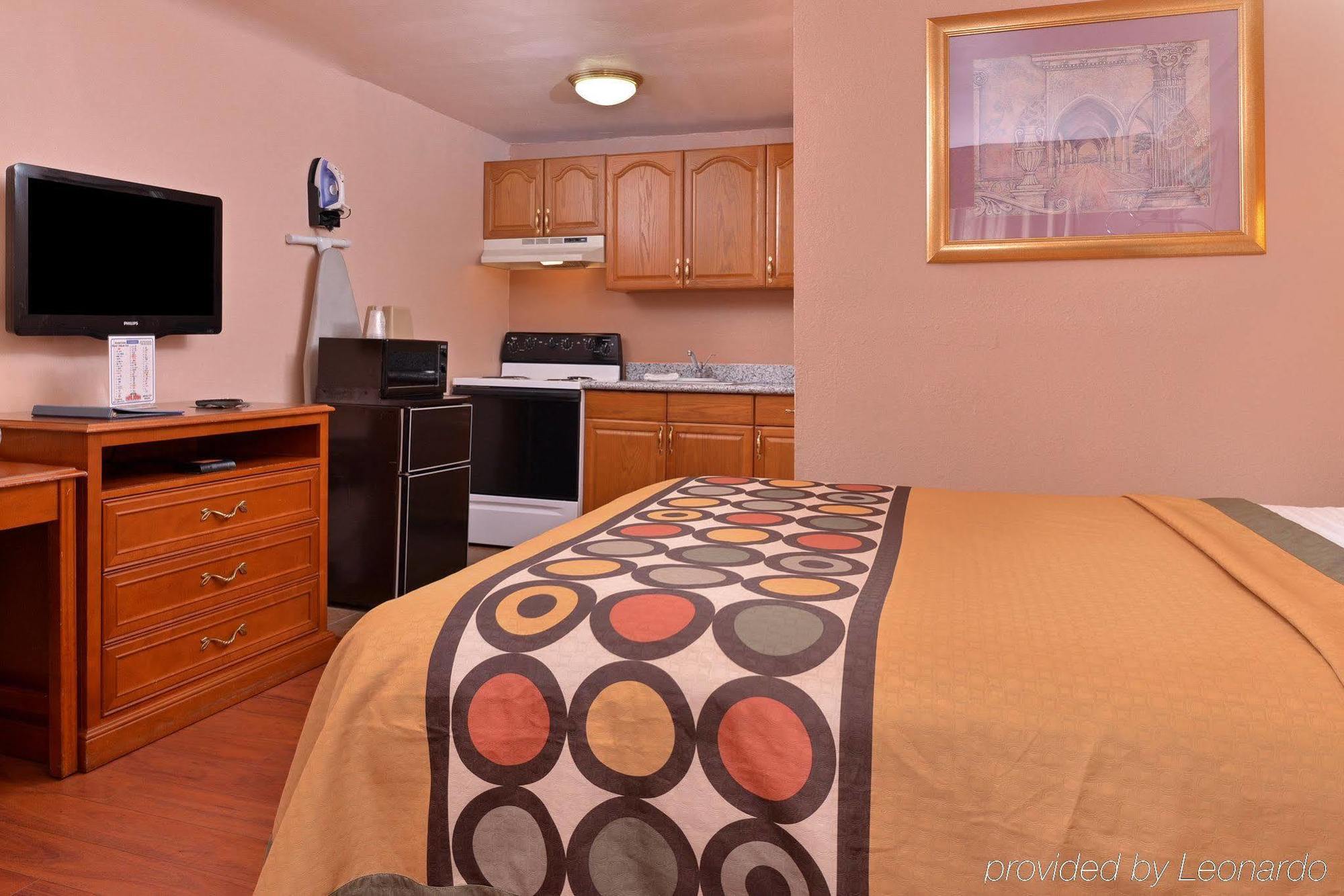 Americas Best Value Inn Eugene Exterior photo