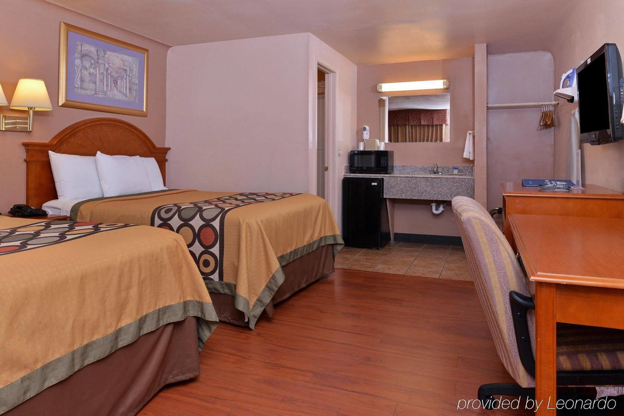 Americas Best Value Inn Eugene Exterior photo